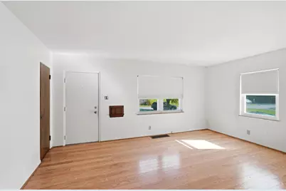 1515 Spring Lawn Avenue, Cincinnati, OH 45223 - Photo 6