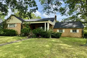 8754 Monsanto Dr, Springfield Township, OH 45231 - Photo 1