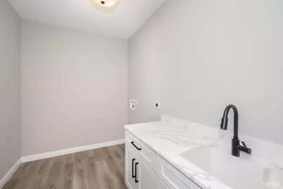 1319 Peregrine Way, Hamilton, OH 45013 - Photo 20