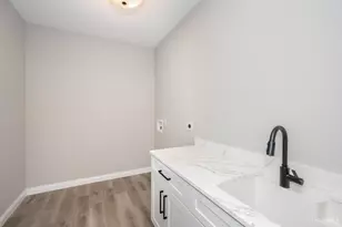 1319 Peregrine Way, Hamilton, OH 45013 - Photo 20