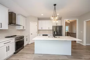 1319 Peregrine Way, Hamilton, OH 45013 - Photo 6