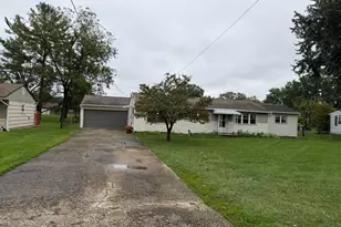 300 Maple Ave, Carlisle, OH 45005 - Photo 4