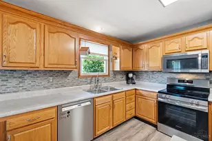 135 Country Manor Dr, Adams Township, OH 45177 - Photo 24
