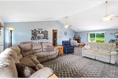 135 Country Manor Drive, Adams Township, OH 45177 - Photo 14