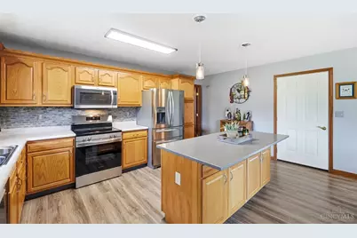 135 Country Manor Drive, Adams Township, OH 45177 - Photo 20