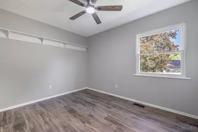23 Pam Drive, Franklin, OH 45005 - Photo 12