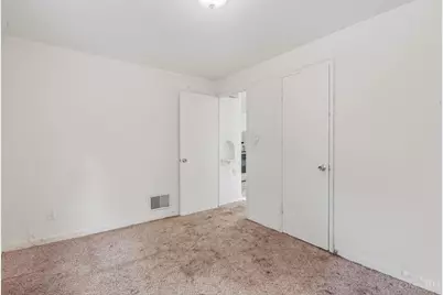 5601 Lester Road, Cincinnati, OH 45213 - Photo 12