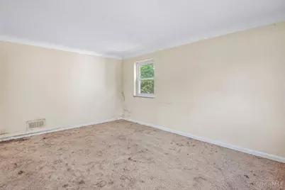5601 Lester Road, Cincinnati, OH 45213 - Photo 2