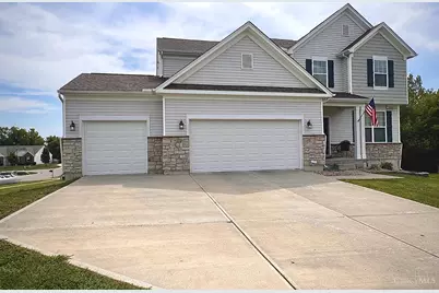 1021 Golden Oak Drive, Hamilton, OH 45013 - Photo 2