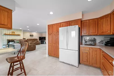 6166 Ramblingridge Drive, Green Township, OH 45247 - Photo 10