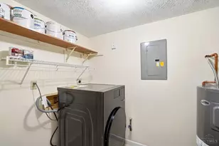 9473 Woodland Hills Dr, West Chester, OH 45011 - Photo 16