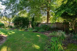 8972 Deep Forest Ln, Washington Twp, OH 45458 - Photo 32