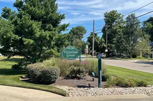 4211 Victorian Green Dr, Green Township, OH 45211 - Photo 2