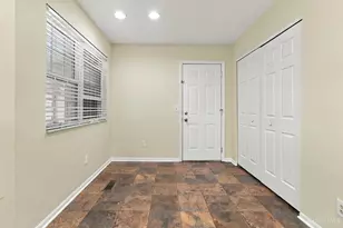7576 Lake Pointe, Hamilton Township, OH 45039 - Photo 6