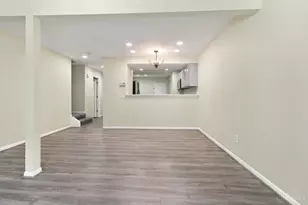 7576 Lake Pointe, Hamilton Township, OH 45039 - Photo 12