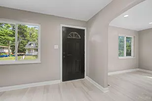 1127 Cedar Ave, Cincinnati, OH 45244 - Photo 10