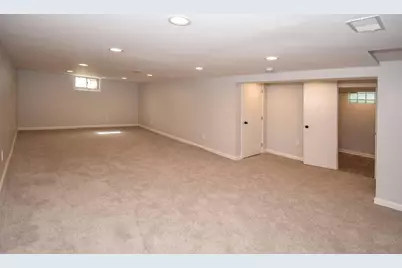 6828 Buckingham Place, Columbia Township, OH 45227 - Photo 18