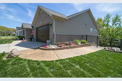 1331 Peregrine Way, Hamilton, OH 45013 - Photo 16