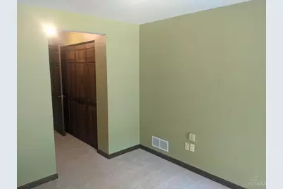 921 Katys Lane, Chester Township, OH 45177 - Photo 16