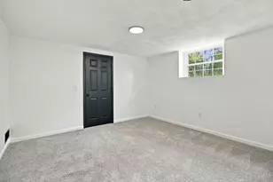 5741 Nickview Dr, Green Township, OH 45247 - Photo 32