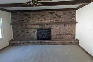 1424 Finch Ln, Miami Township, OH 45150 - Photo 4