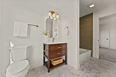 1570 St Leger Place, Cincinnati, OH 45207 - Photo 38