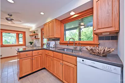 277 Compton Road, Wyoming, OH 45215 - Photo 20