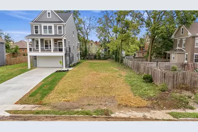 1572 St Leger Place, Cincinnati, OH 45207 - Photo 1