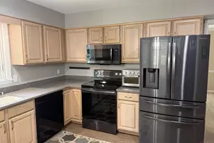 972 Wittshire Ln, Anderson Township, OH 45255 - Photo 8