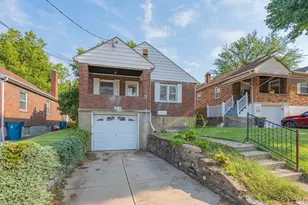 204 E Mechanic St, Reading, OH 45215 - Photo 1