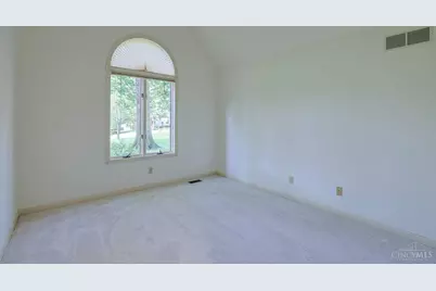 9202 Souffle Circle, Symmes Township, OH 45140 - Photo 30