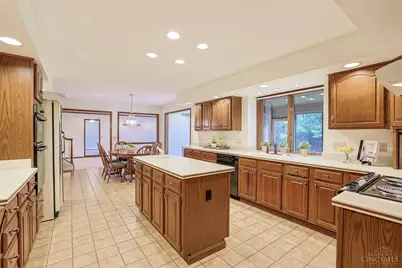 9202 Souffle Circle, Symmes Township, OH 45140 - Photo 10