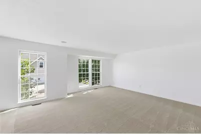 7471 Victoria Falls Avenue, Maineville, OH 45039 - Photo 4
