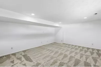 7471 Victoria Falls Avenue, Maineville, OH 45039 - Photo 38