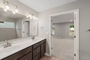 2587 Golden Leaf Dr, Beavercreek, OH 45431 - Photo 18