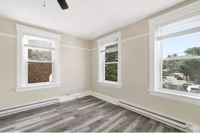 2156 W Clifton Avenue, Cincinnati, OH 45219 - Photo 14
