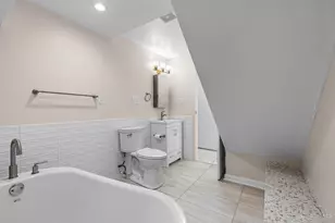 561 Milton St, Cincinnati, OH 45202 - Photo 38