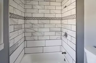 118 Winkler St, Cincinnati, OH 45219 - Photo 24
