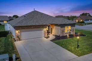 585 Silverado Dr, Wilmington, OH 45177 - Photo 4