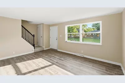 9257 Neil Drive, Cincinnati, OH 45231 - Photo 2