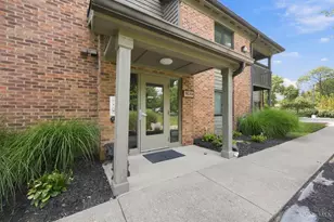 7633 Montgomery Rd, Sycamore Township, OH 45236 - Photo 4