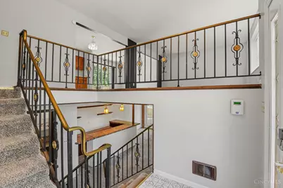 496 Sunaire Terrace, Delhi Township, OH 45238 - Photo 6
