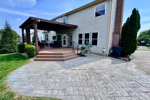 6218 Hedgerow Dr, West Chester, OH 45069 - Photo 4