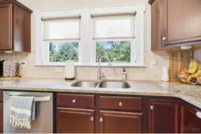 6264 Bona Vista Place, Cincinnati, OH 45213 - Photo 18