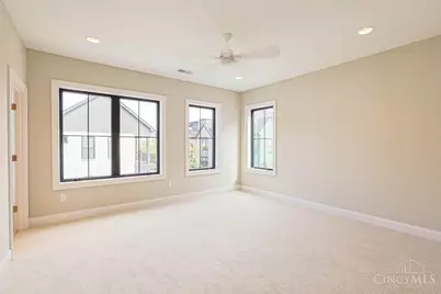 4236 Parkview Drive, Blue Ash, OH 45242 - Photo 12