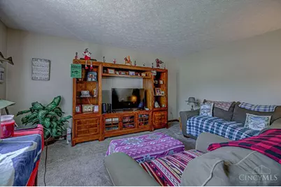 650 Leo Drive, Hamilton, OH 45013 - Photo 20