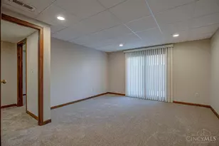 650 Leo Dr, Hamilton, OH 45013 - Photo 14