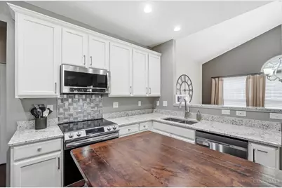 385 Indian Lake Drive, Hamilton Township, OH 45039 - Photo 16
