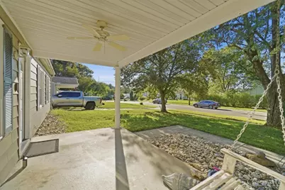 1062 Garnoa Drive, Springfield Township, OH 45231 - Photo 6