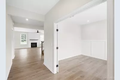 5785 Turning Leaf Way, Hamilton Township, OH 45039 - Photo 6